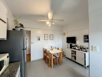 Venta Departamento 4 Ambientes Colegiales Frente