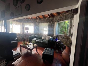 CASA EN EXCLUSIVO BARRIO 