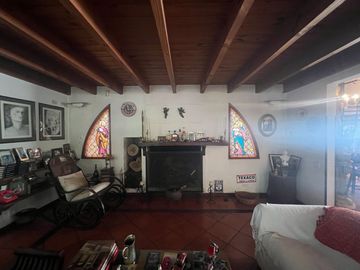 CASA EN EXCLUSIVO BARRIO 
