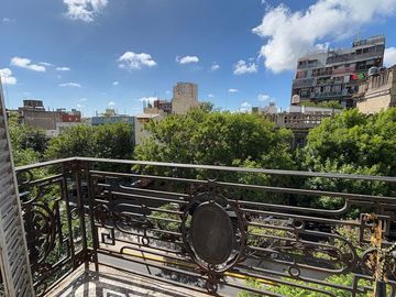 VENTA DEPARTAMENTO 4 AMBIENTES - LA BOCA
