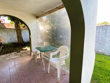 Chalet de 3 ambientes con Departamento en Burzaco