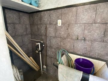Chalet de 3 ambientes con Departamento en Burzaco