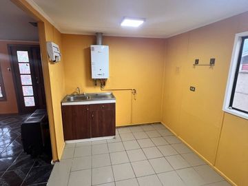 AMPLIA CASA EN VENTA, SECTOR SUR