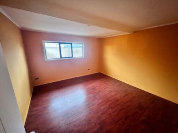 AMPLIA CASA EN VENTA, SECTOR SUR