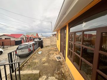 AMPLIA CASA EN VENTA, SECTOR SUR