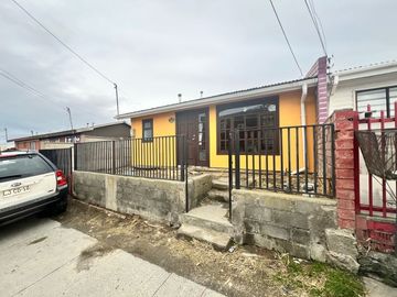 AMPLIA CASA EN VENTA, SECTOR SUR