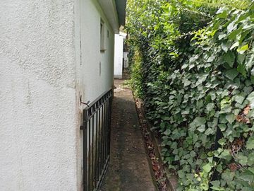 Casa a refaccionar en venta en Beccar