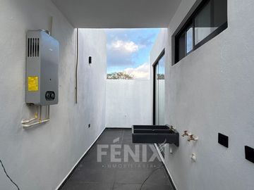 Casa en venta en de 1 sólo nivel - Fracc. Privado al sur de la ciudad