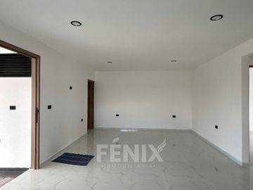 Casa en venta en de 1 sólo nivel - Fracc. Privado al sur de la ciudad