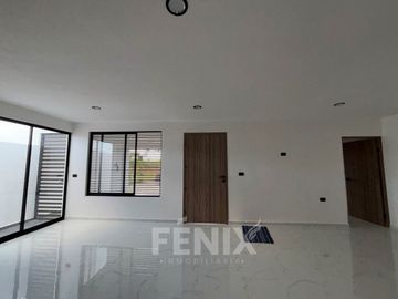 Casa en venta en de 1 sólo nivel - Fracc. Privado al sur de la ciudad