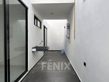 Casa en venta en de 1 sólo nivel - Fracc. Privado al sur de la ciudad