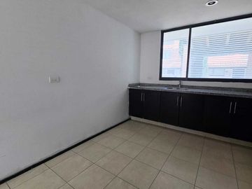 CASA EN VENTA EN LOMAS DE ANGELOPOLIS II