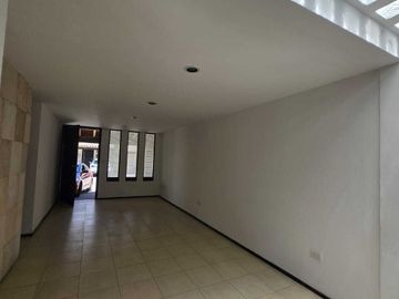 CASA EN VENTA EN LOMAS DE ANGELOPOLIS II