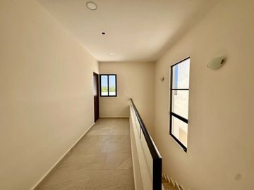 CASA VENTA MÉRIDA, PRIVADA TAMORA, AMENIDADES, 10% ENGANCHE, 3 HABITS Y ALBERCA
