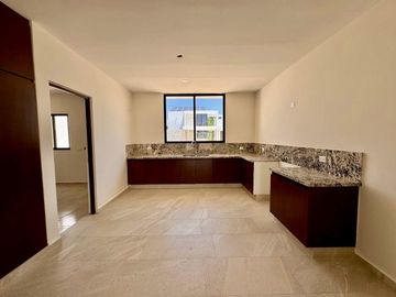 CASA VENTA MÉRIDA, PRIVADA TAMORA, AMENIDADES, 10% ENGANCHE, 3 HABITS Y ALBERCA
