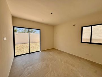 CASA VENTA MÉRIDA, PRIVADA TAMORA, AMENIDADES, 10% ENGANCHE, 3 HABITS Y ALBERCA