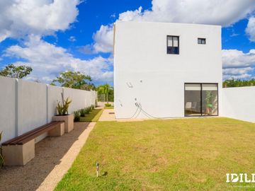 Casa venta en Merida, cerca de la ciudad con amenidades