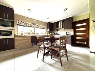 Casa mediterránea en Lomas de San Andrés