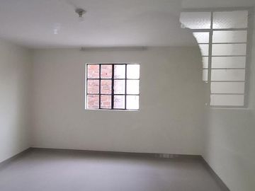 Casa con vista interna en San Martín de Porres