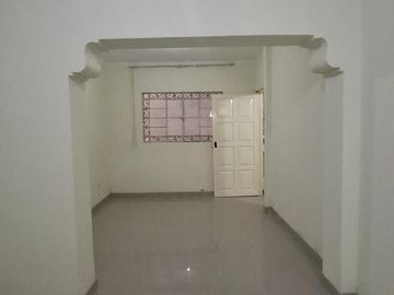 Casa con vista interna en San Martín de Porres