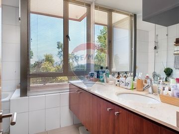 Exclusivo Departamento en La Reina.