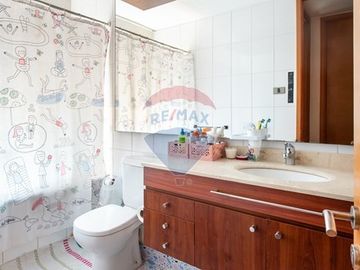 Exclusivo Departamento en La Reina.