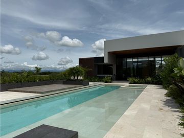 Casa campestre amoblada en venta sector Malabar