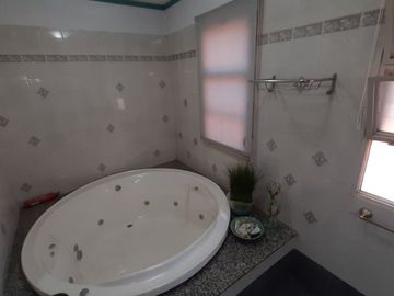 VENTA CASA AMBROSETTI 200 BIS