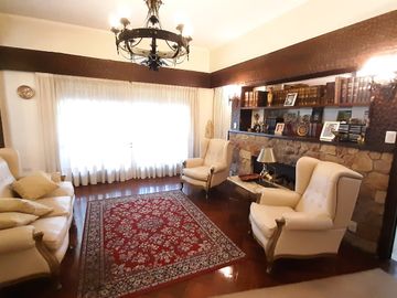 VENTA CASA AMBROSETTI 200 BIS