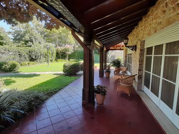 VENTA CASA AMBROSETTI 200 BIS