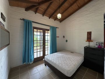 ACOGEDORA FINCA CON PISCINA Y KIOSKO EN PARCELACION EL BOSQUE DAGUA