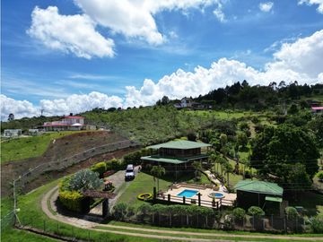 ACOGEDORA FINCA CON PISCINA Y KIOSKO EN PARCELACION EL BOSQUE DAGUA