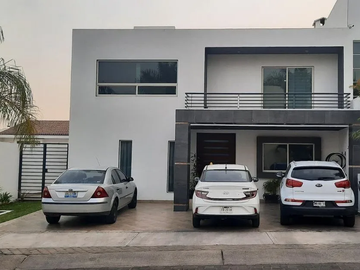 Casa en venta en San Jose del Tajo, Tlajomulco de Zuñiga, Jalisco