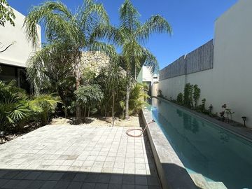 Casas en venta equipada Mérida Yucatán, Privada Canarias Conkal