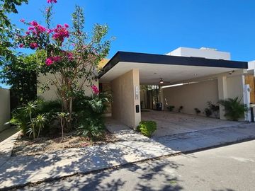 Casas en venta equipada Mérida Yucatán, Privada Canarias Conkal