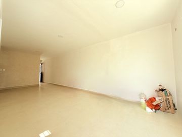 CASA REMODELADA EN VENTA DE UNA PLANTA CON PISCINA EN LAS AMERICAS, MÉRIDA.
