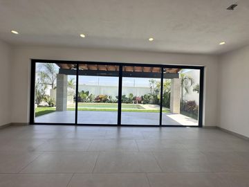 Casa en Fraccionamiento Paraíso Country Club