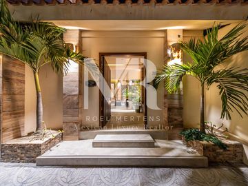 Villa frente al mar en venta