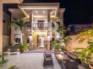Villa frente al mar en venta
