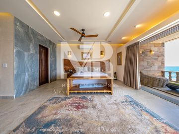 Villa frente al mar en venta