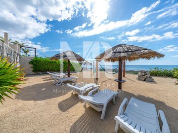 Villa frente al mar en venta