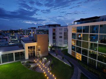 Departamento en  venta en Cholula Puebla, 3 recamaras y alberca