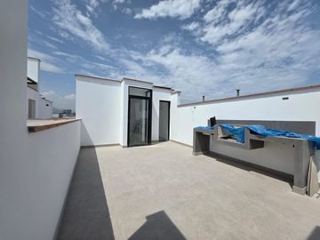 Venta de Dúplex de 178 m² – Vista a la ciudad, terraza, 2 cocheras y depósito