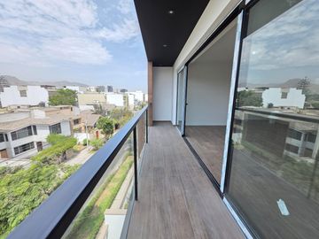 Venta de Dúplex de 178 m² – Vista a la ciudad, terraza, 2 cocheras y depósito