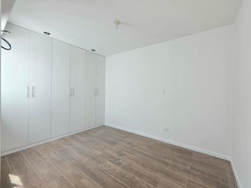 Venta de Dúplex de 178 m² – Vista a la ciudad, terraza, 2 cocheras y depósito