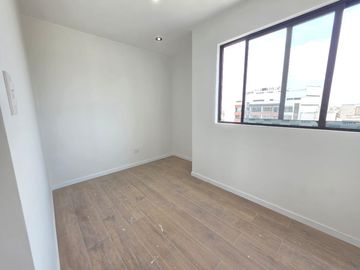 Venta de Dúplex amplio, iluminado y con vista a la ciudad