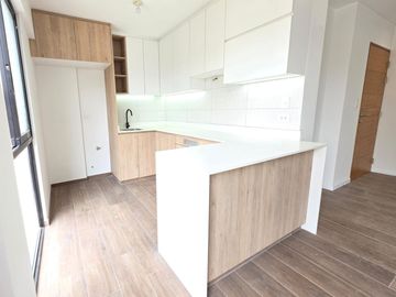Venta de Dúplex amplio, iluminado y con vista a la ciudad