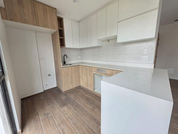 Venta de Dúplex amplio, iluminado y con vista a la ciudad