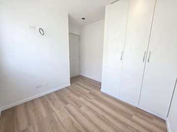 Venta de Moderno Dúplex con Vista a la Calle