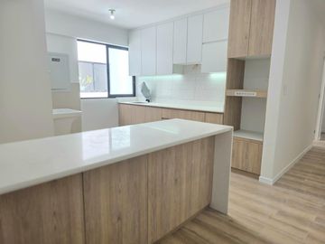 Venta de Moderno Dúplex con Vista a la Calle